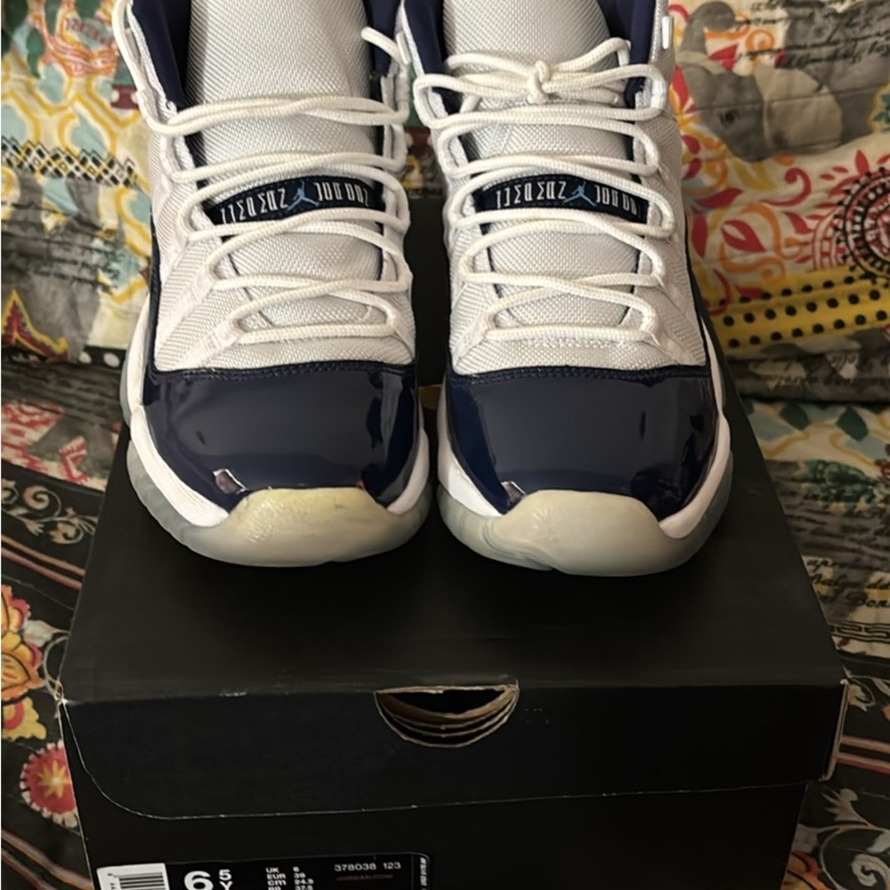Jordan Kids Navy and White Low-Top Sneakers